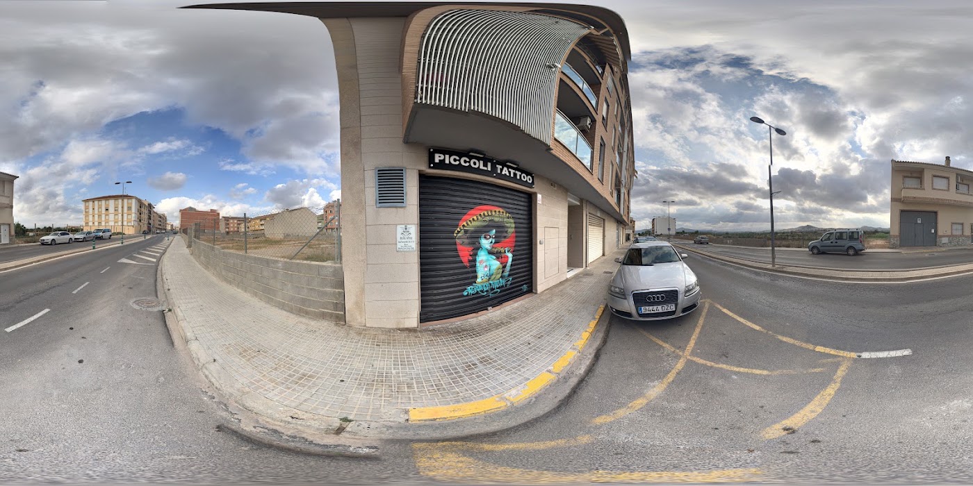 Fachada del estudio en la Avinguda del Metge José Garrido Farga